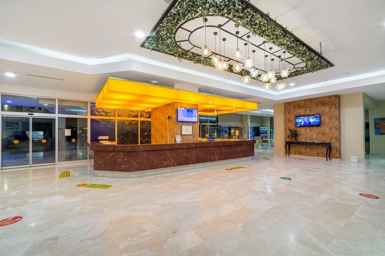 Justiniano Club Park Conti Курортний комплекс Окурджалар