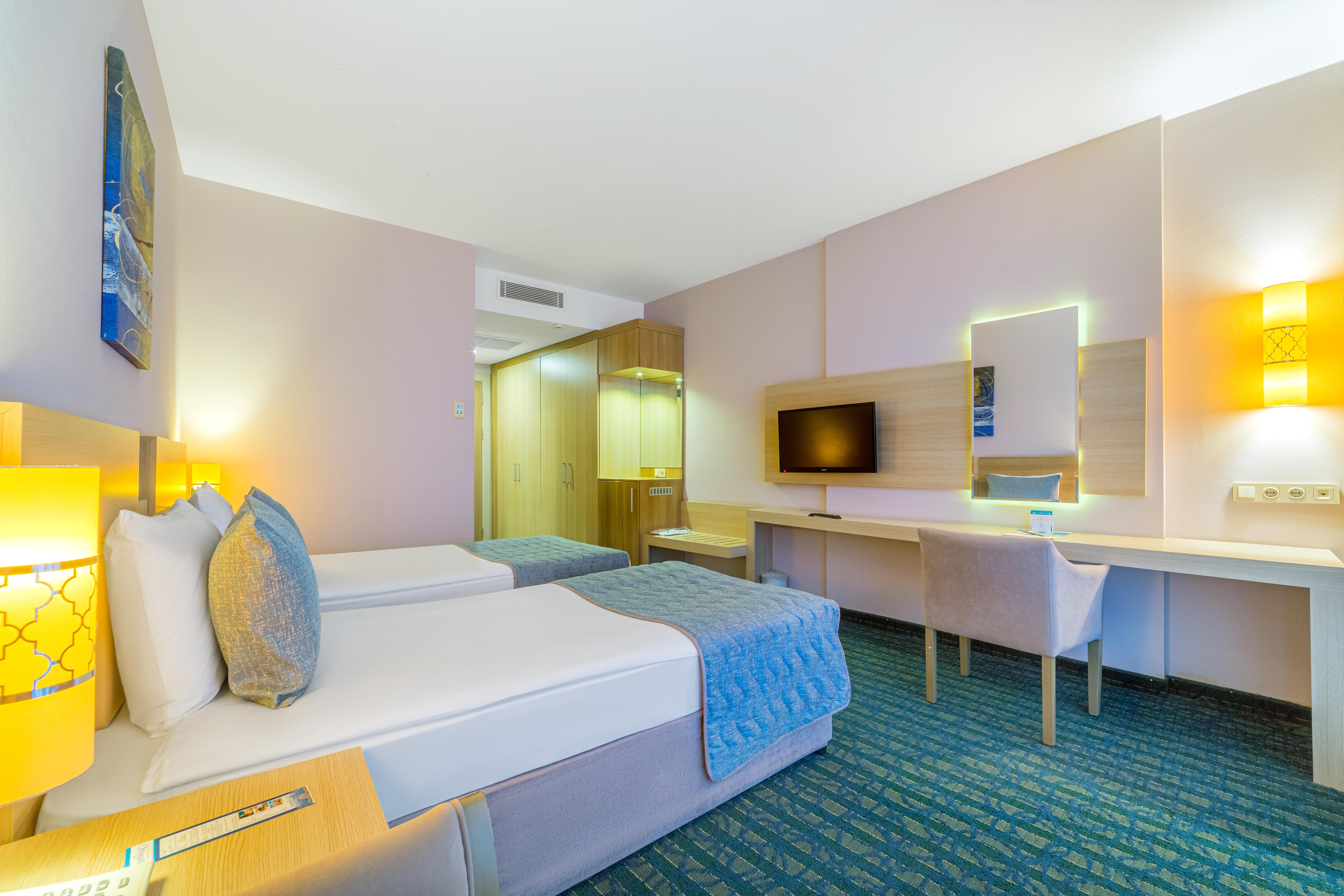 Justiniano Club Park Conti אתר נופש 4*