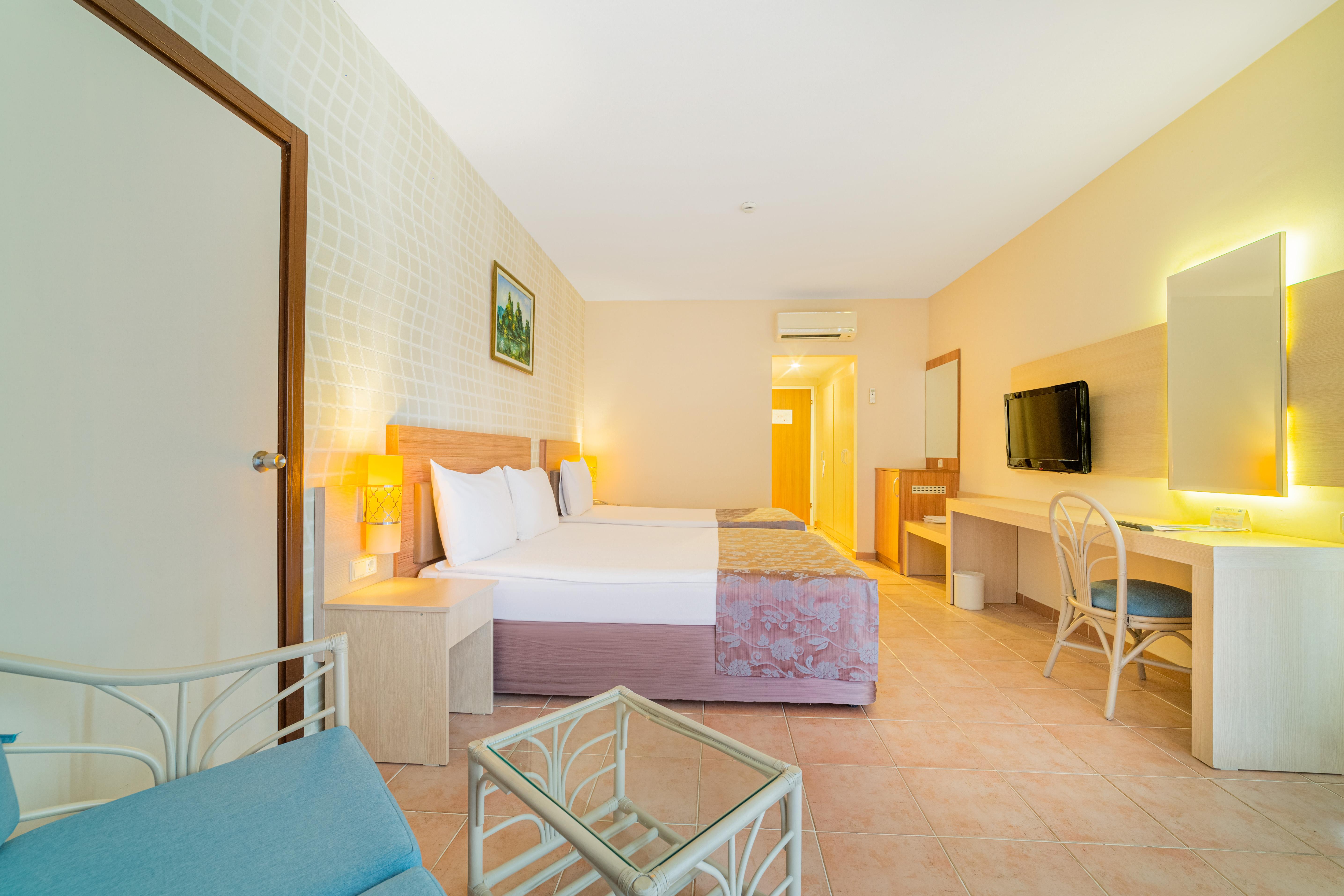 Justiniano Club Park Conti 4* אוקורקאלאר