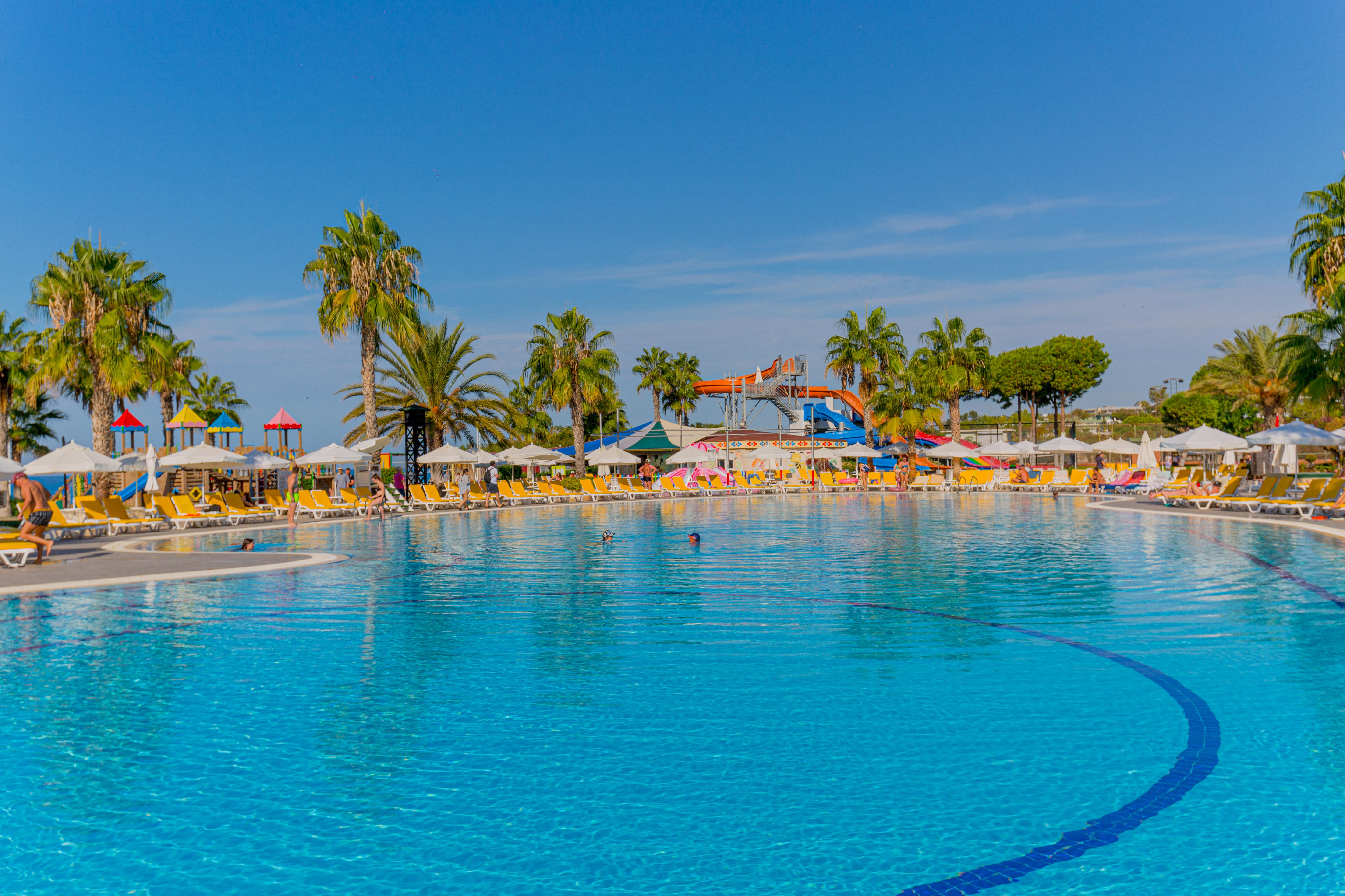 Justiniano Club Park Conti Resort Okurcalar
