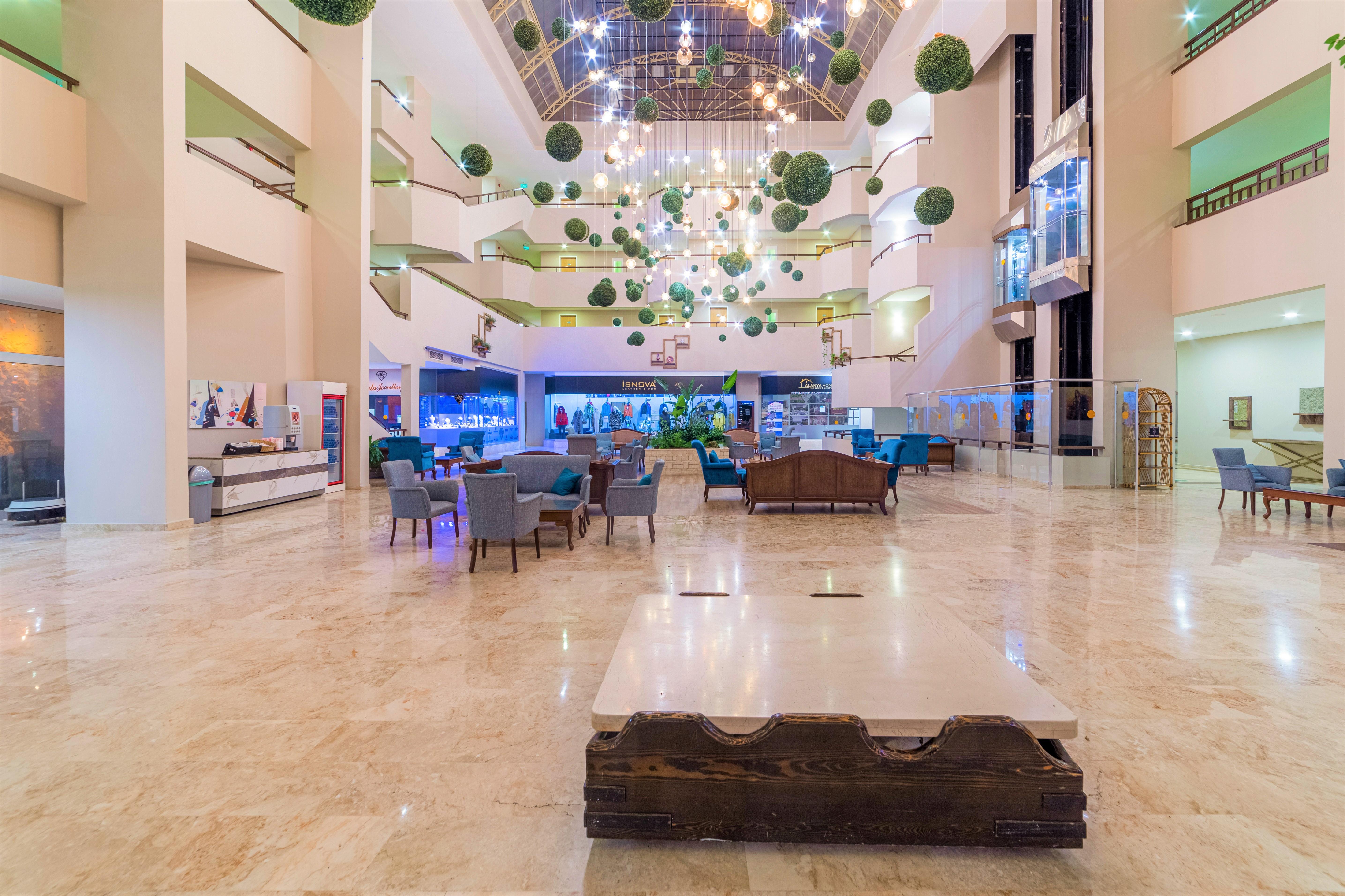 Justiniano Club Park Conti אתר נופש אוקורקאלאר